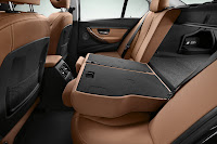 New BMW 3 Series: Rear seat backrest partially folded (10/2011)