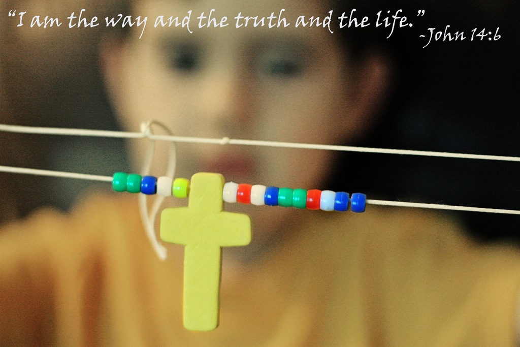 [beads%2520and%2520cross%255B9%255D.jpg]