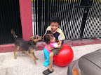 CUZ.CUZ jugando con los integrantes de su familia ¡¡!!