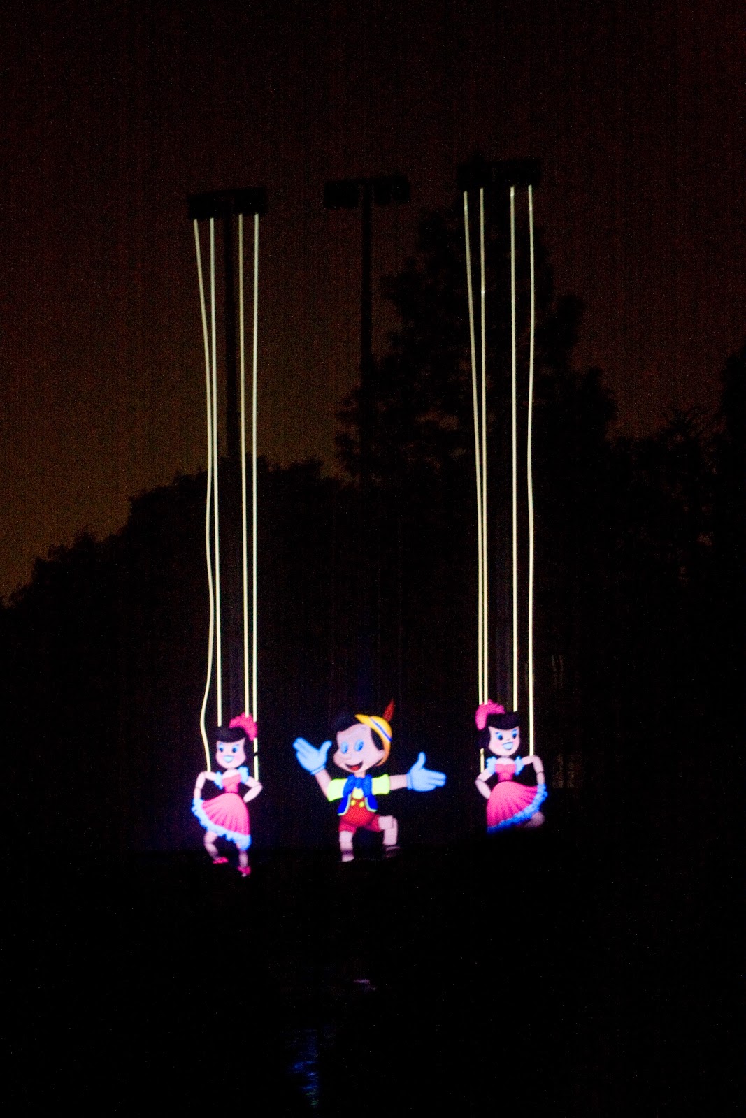 [Fantasmic%2520Pinnochio%255B3%255D.jpg]