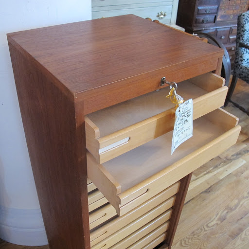 Organizing in shallow drawers makes it easy to find items quickly. Plus, this unit is so artfully designed (note the little label slots!).