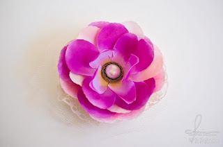  Before Summer Ends: Fabric Flower Hair Accessories DIY