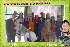Fotos do evento Rafael - 03.09.11. Foto numero 016 da Social Click Fotografia Digital, do Rio de Janeiro, RJ, que faz fotos divertidas, fotos malucas, fotos com fantasias, fotos na hora, fotografia maluca, fotografia divertida com molduras personalizadas. fotos divertidas malucas foto maluca animadas animado rj rio de janeiro divertida fantasia animada aniversario 15 anos fotografos casamento fotografia noivos fotografias digital