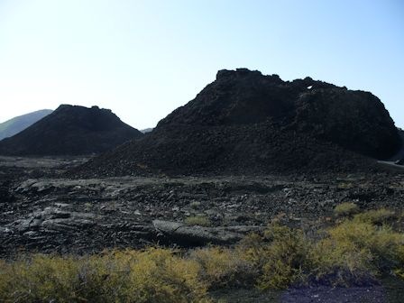 [Day17Craters%2520spatter%2520cones%255B3%255D.jpg]