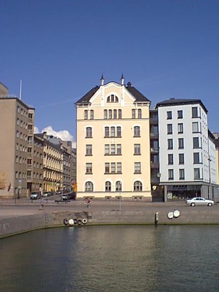 Apartment building