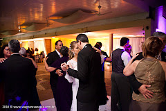 Fotos do evento Fernanda e Renato. Foto numero 53. Fotografia (fotografias) dos fotógrafos de casamento Wagner e Vanessa que fazem fotos de casamento (fotografia de casamento) no melhor estilo do fotojornalismo em Niterói, RJ, e outras cidades do Rio de Janeiro. fotos casamento niterói de rj festa rio janeiro niteroi festas para casamentos foto fotojornalismo fotografia decoraçao em fotógrafo sites fotógrafos decoração