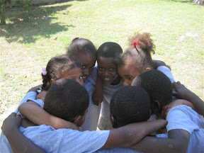 Team 1 huddle.  Neifi, Valentina, Miguel Angel and Perla are making sure no one is listening.