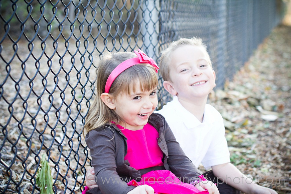[20111105_graceandjoyphotography_057_.jpg]