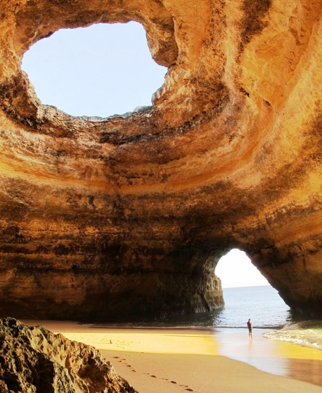 [A%2520sea%2520cave%2520in%2520the%2520Algarve%2520region%2520of%2520Portugal.%255B5%255D.jpg]