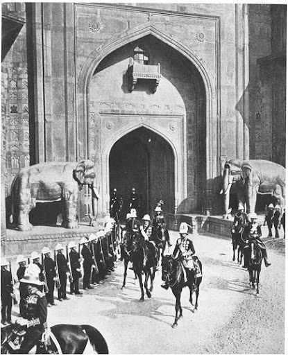 During the Durbar celebrations of 1911, King George V rode into the Red Fort on a horse, not on an elephant. This breach of protocol led the crowd not to recognize him as Emperor of India, thus giving him a cool reception. During the Durbar celebrations of 1911, King George V rode into the Red Fort on a horse, not on an elephant. This breach of protocol led the crowd not to recognize him as Emperor of India, thus giving him a cool reception.