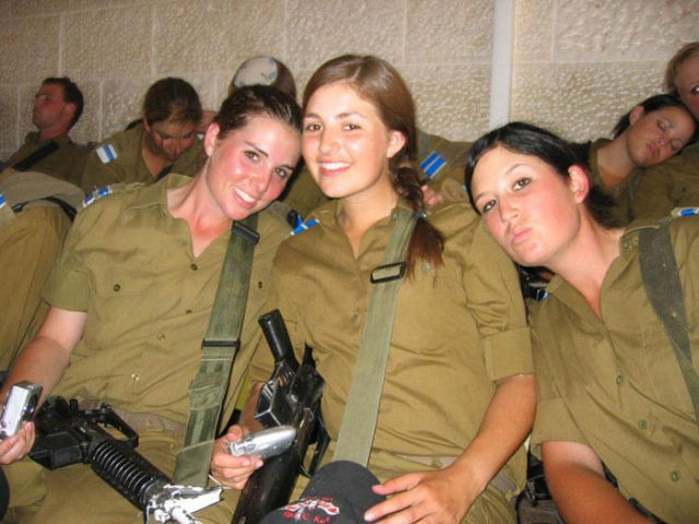 [israeli-defense-girls-34%255B3%255D.jpg]