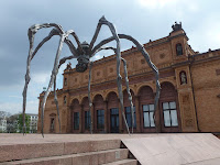 Hamburg, vor der Kunsthalle: Louise Bourgeois 