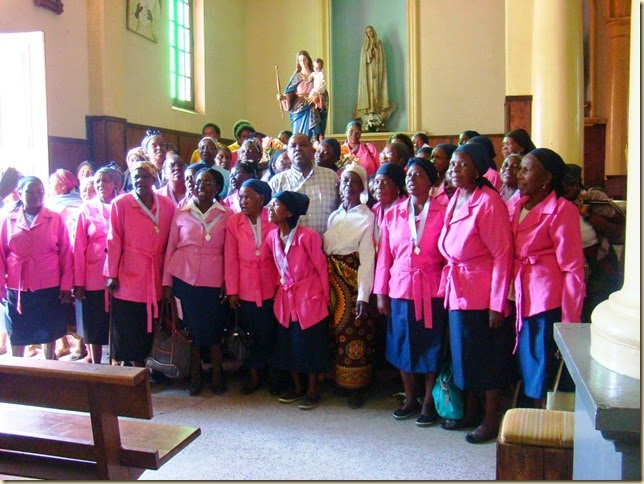 As Admas junto ao P. Americo