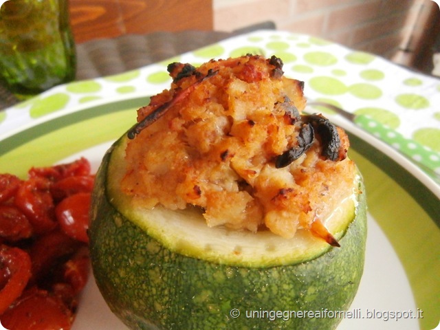 zucchine ripiene pesce merluzzo forno olive capperi pomodorini zucchine ripiene pesce merluzzo forno olive capperi pomodorini