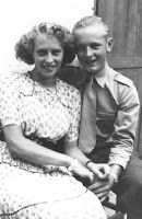 Groeneweg, Cornelis en Kooij,  Geertruida ca. 1949.jpg