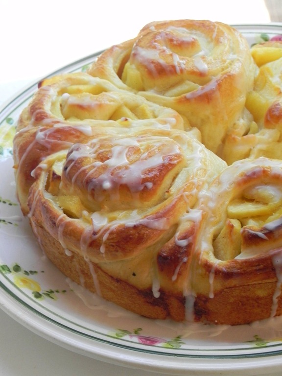 [apple-bread-ring-4%255B4%255D.jpg&description=Apple Bread Ring-]