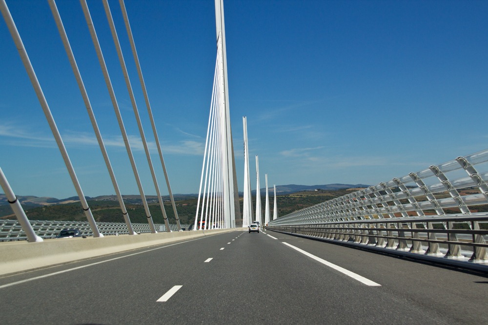 [millau-bridge1%255B5%255D.jpg]