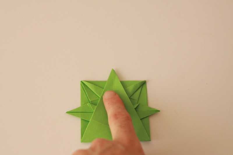 [Origami%2520Wreath%2520Tutorial%2520%25281%2529%255B5%255D.jpg]