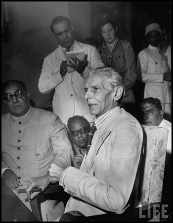 Mohammed Ali Jinnah holding press conference renouncing Indian Cabinet Plan