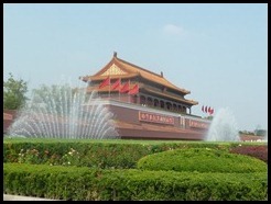China-Summer-Palace-Kites-17-July-20