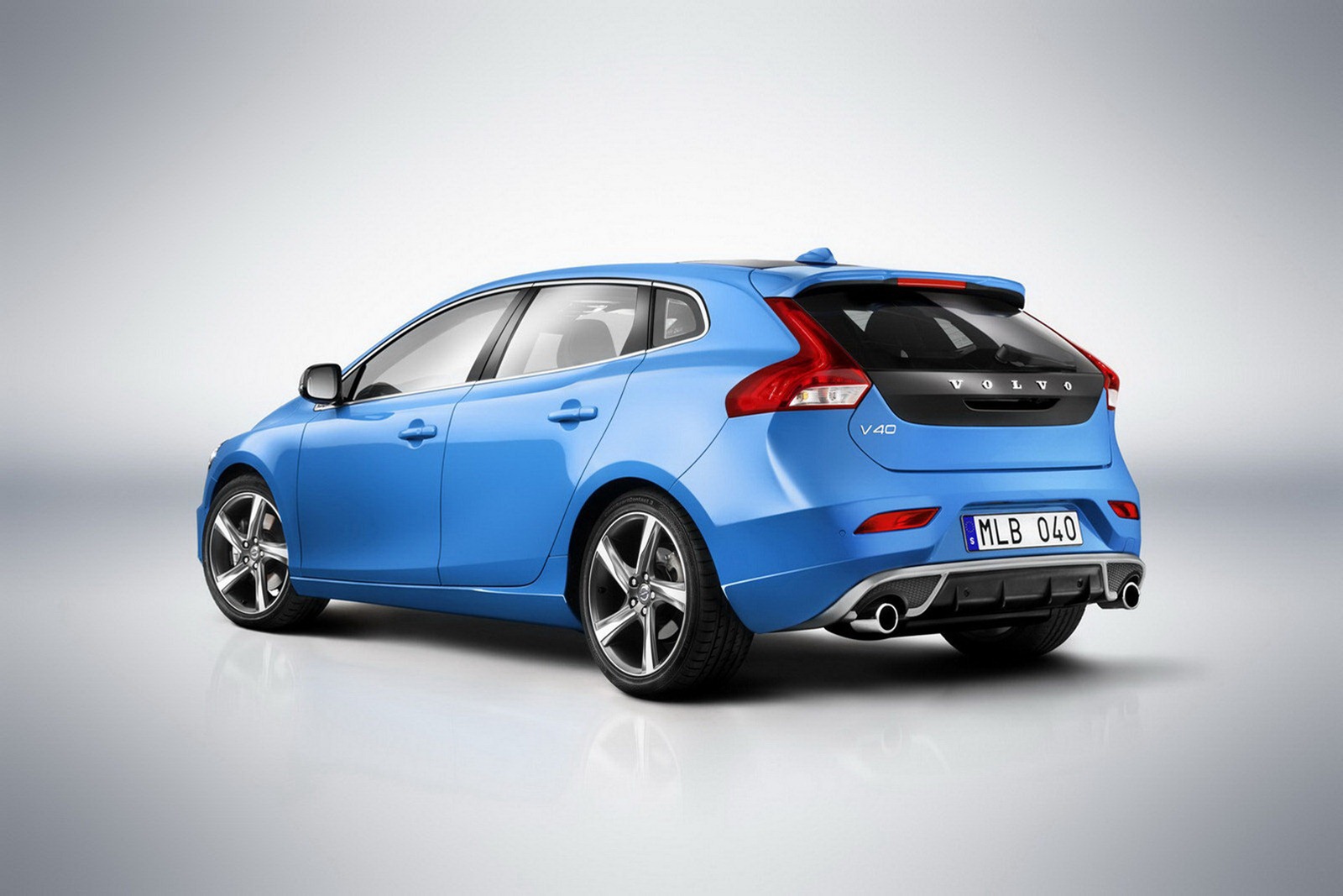 [Volvo-V40-24%255B2%255D.jpg]