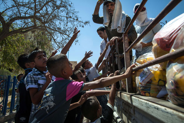 مظاهر عيد الفطر المبارك لعام 2013  فى العالم 