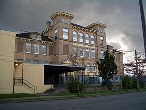 [300px-Seymour-School-3734%255B3%255D.jpg]