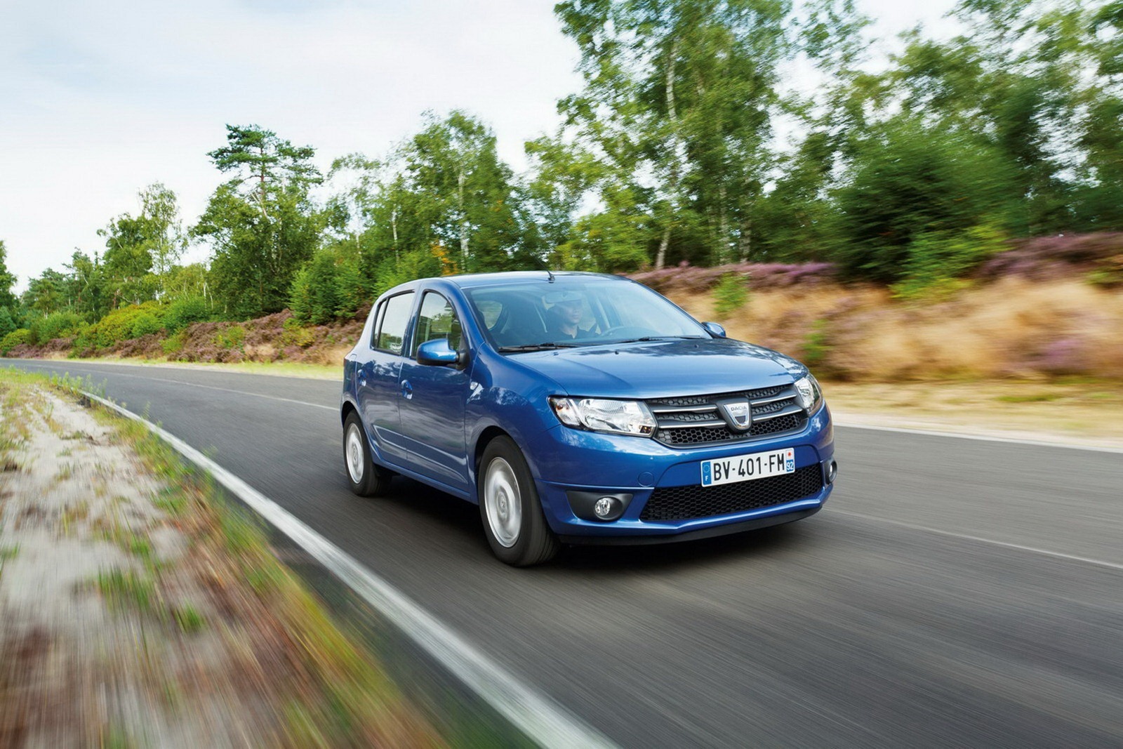[Dacia-Logan-Sandero-36%255B2%255D%255B2%255D.jpg]
