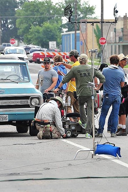 Sonic RS rally autó és Mark Wahlberg a Transformers 4 forgatásán 08