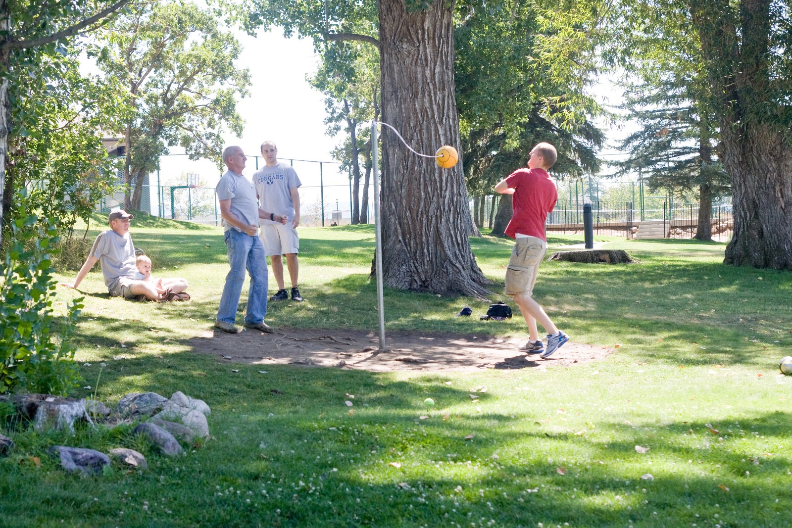 [quincy%2520reunion%25209.4.2012%2520-%2520dad%2520james%2520tetherball%25205%255B4%255D.jpg]