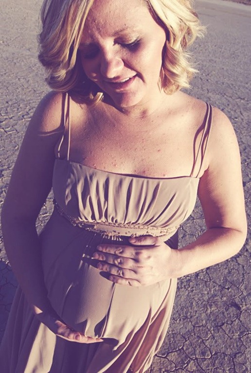 [AshleysPreggoPics196%255B1%255D.jpg]