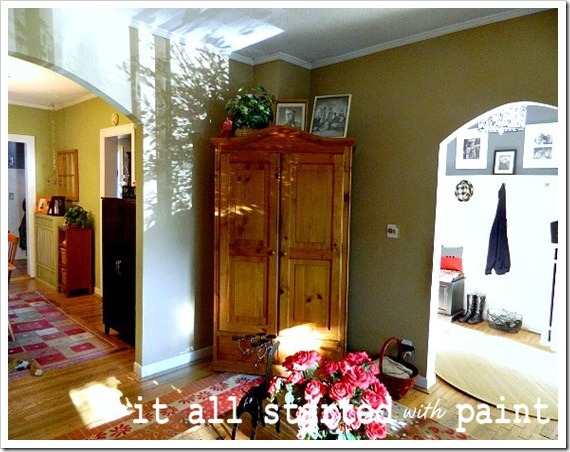 [Living-Room-Couch-View5.jpg]