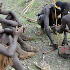 Feuermachen ohne Streichhölzer © Foto: Marco Penzel | Outback Africa Erlebnisreisen