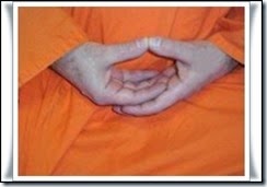 mudra-L mudra-L