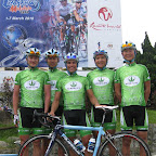 The Herbalife Marco Polo Cycling Team, from left to right, Liu Yilin and Wang Meiyin from China, Brad Hall from Australia, Loh Sea Keong from Malaysia and Fu Xing from China. (Photo: Remko Kramer)