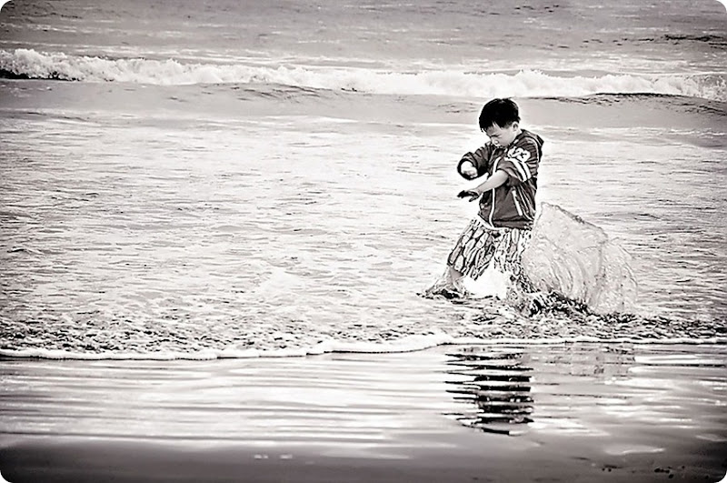Kung-Fu-at-Beach1