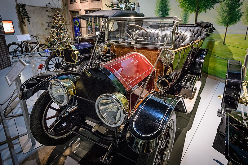 [2012Dec16-AACA-Museum-38%255B2%255D.jpg]