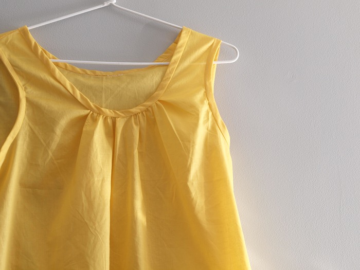 twisted neckline