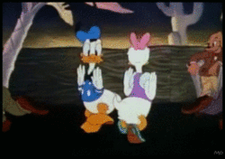 [tumblr_lyaskiQTk11qbrdf3o3_r1_250%255B5%255D.gif]