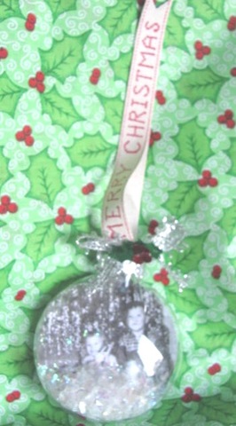 [2011%2520Christmas%2520ornament%2520me%2520and%2520Larry2%255B6%255D.jpg]