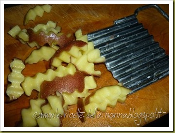 Patate fritte multicolore dell'OrtoLà con la buccia (3)