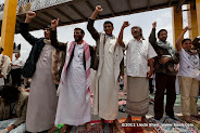 Friday prayer on 60 Meter Rd, Sana'a, Yemen جمعة الوفاء لأبين  في شارع الستين بصنعاء