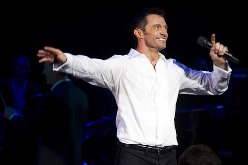 [hugh%2520back%2520on%2520broadway%25201%255B3%255D.jpg]