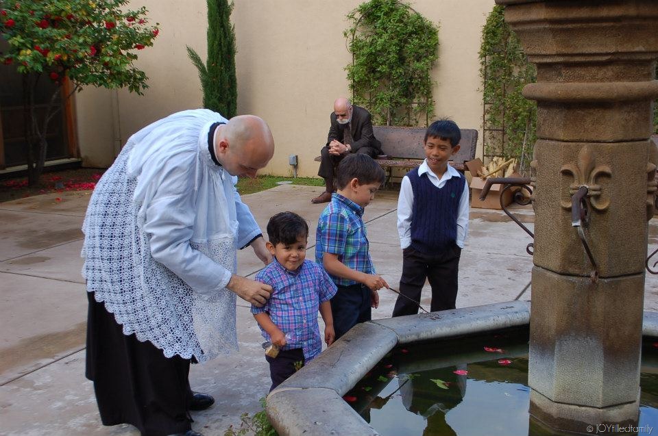 [e5268_560747687291814_601273703_n%255B2%255D.jpg]