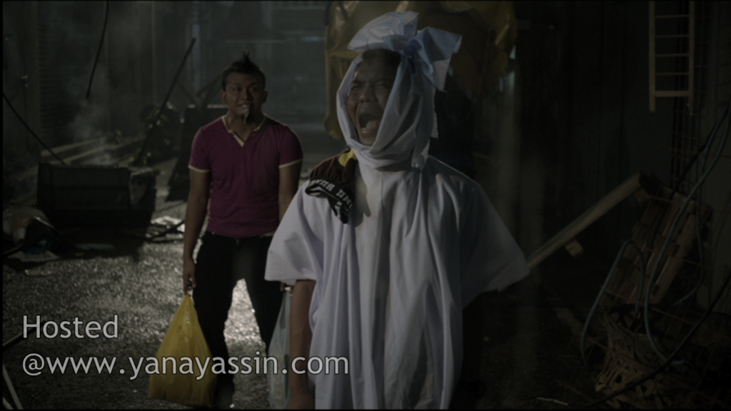 [Filem%2520OMK%2520Oh%2520Mak%2520Kau105%255B4%255D.png]