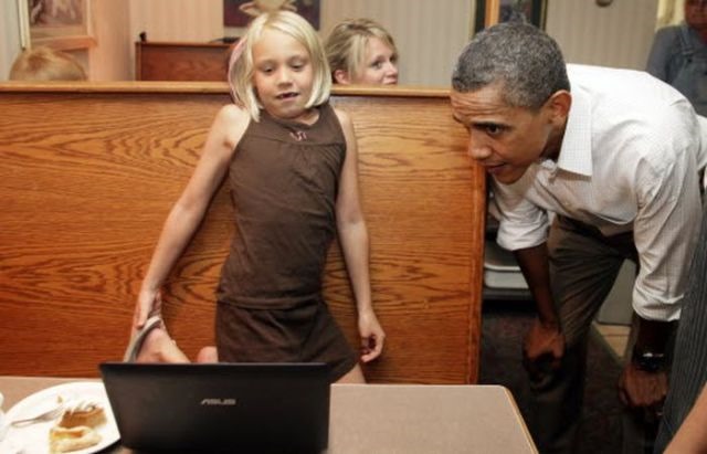 [obama-checking-your-emails-28%255B2%255D.jpg]
