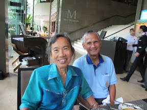 พู่กันฉลองวันเกิดยาย ตา