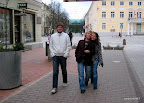 The centre, we're heading for a bar..
