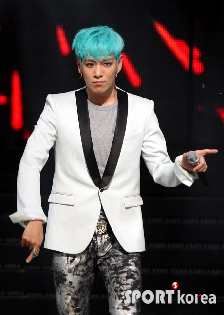 Big Bang - Mnet M!Countdown - 15mar2012 - 35.jpg