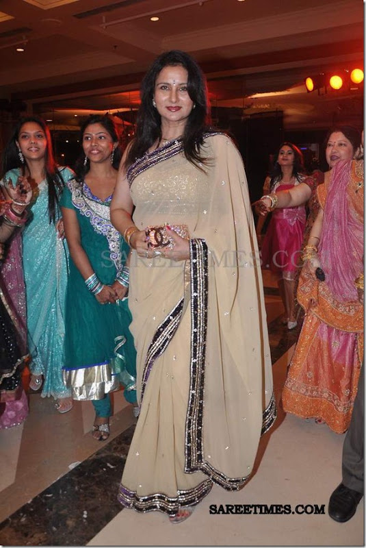 poonam_dhillon_beige_saree